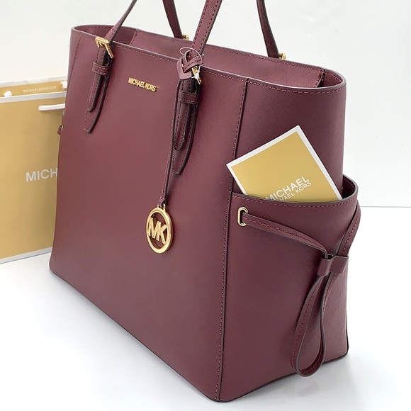 MICHAEL KORS GILLY LARGE DRAWSTRING TRAVEL TOTE OXBLOOD COLOR - Picture 6 of 16